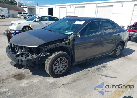 2014 Toyota Camry L z USA, uszkodzony, nr VIN 4T1BF1FK4EU863563